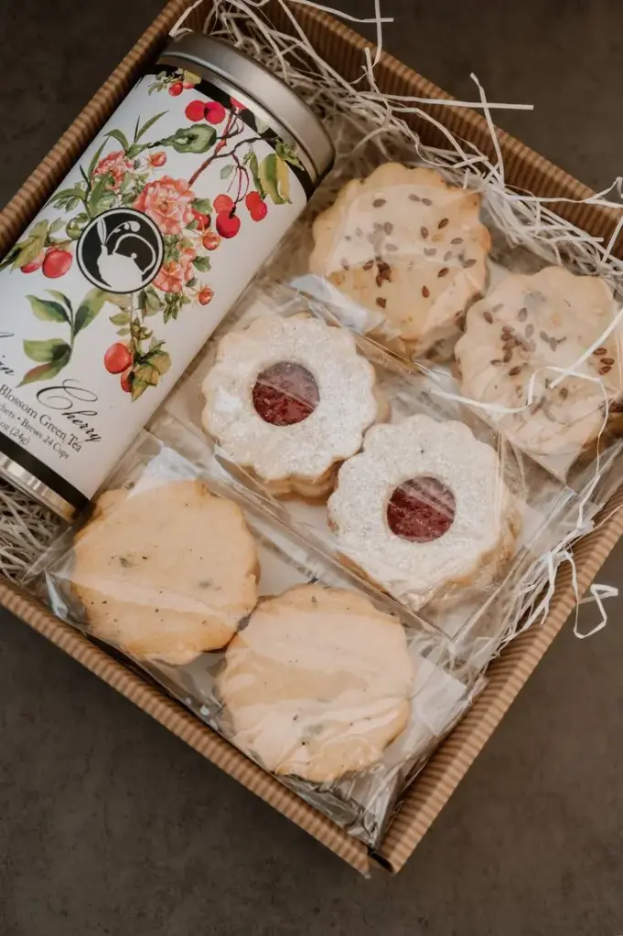 Tea-Time Treat Box